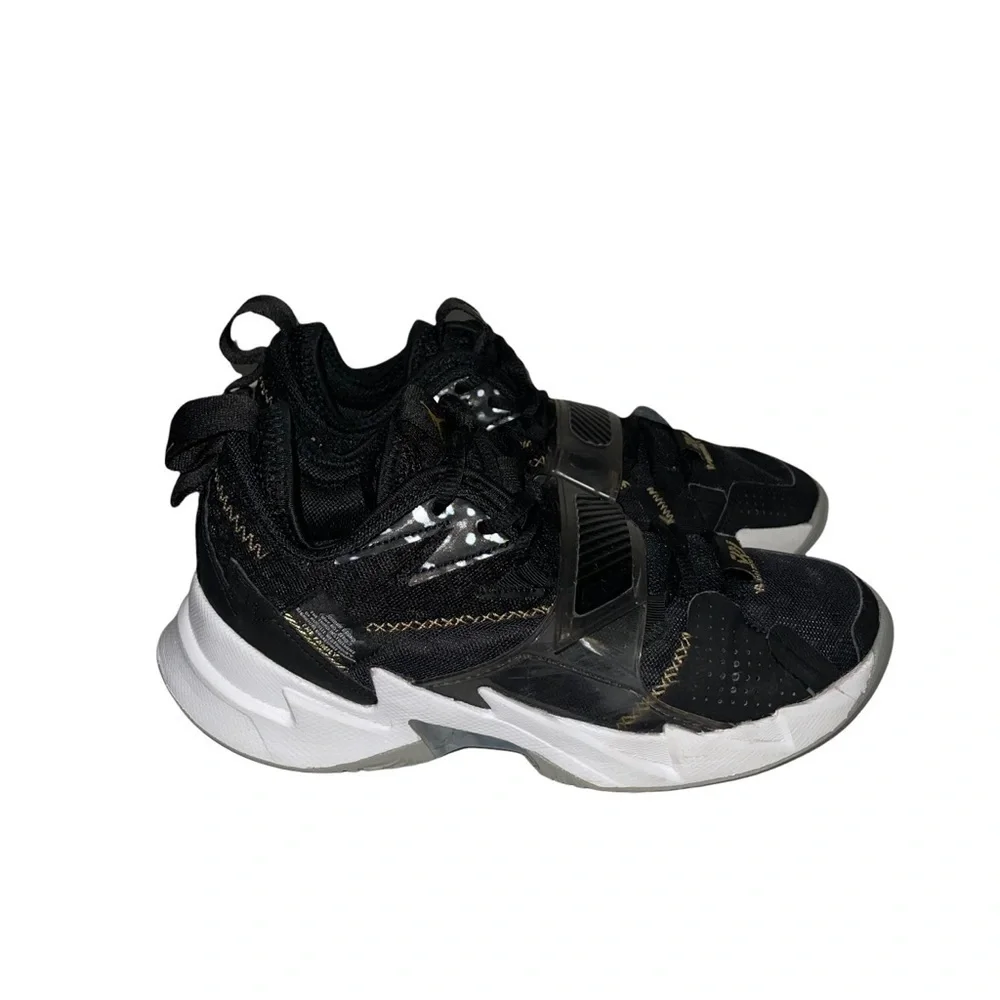 Nike Why Not? Boy's Shoes Size 7Y